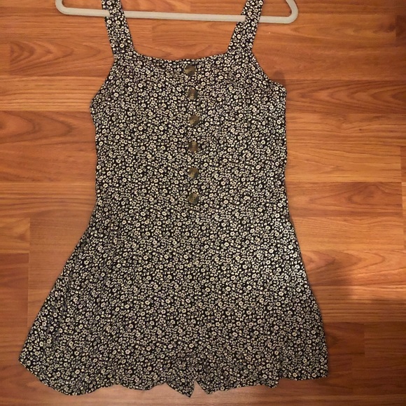 American Eagle Outfitters Pants - AE Floral Romper (worn once)